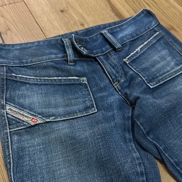 Diesel Jeans - Picture 2 of 9